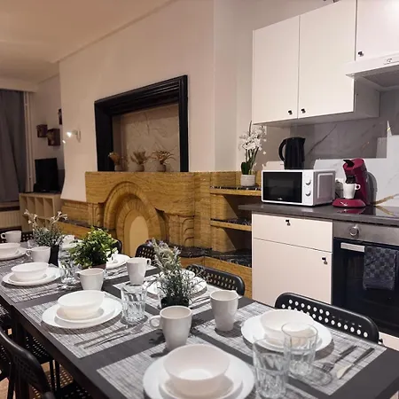 Simon Apartment